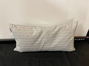 lot 178 image: Single Accent Pillow