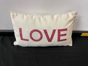 lot 179 image: Single Accent Pillow