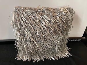 lot 184 image: Single Accent Pillow