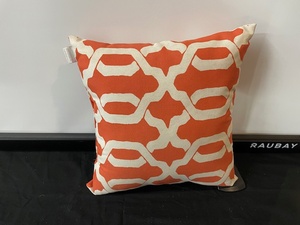 lot 197 image: Single Accent Pillow