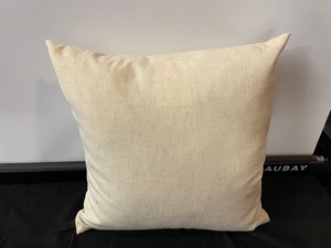 lot 226 image: Single Accent Pillow