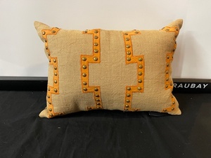 lot 249 image: Single Accent Pillow