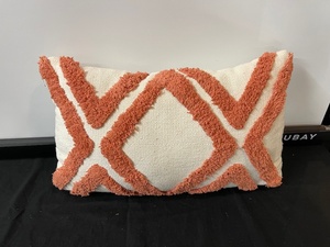 lot 252 image: Single Accent Pillow
