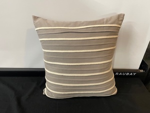 lot 260 image: Single Accent Pillow