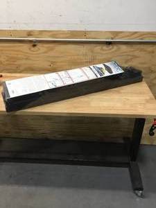 lot 100 image: Easy Carry Universal Roof Rack