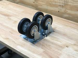 lot 130 image: Lot of 4 Wheel casters