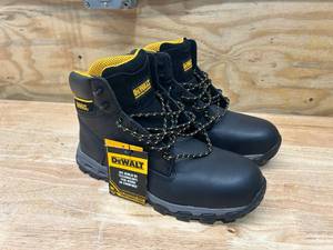 lot 131 image: DEWALT Steel Toe Work Boots- Size 13