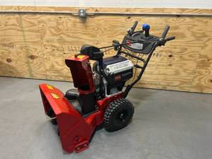 lot 17 image: TORO 24 in. Power Max e24 60V Two-Stage Snow Blower- (Snow Blower Only)