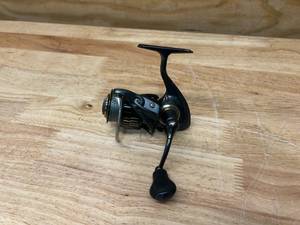 lot 153 image: BASS PRO SHOPS JMX2000 Fishing Reel