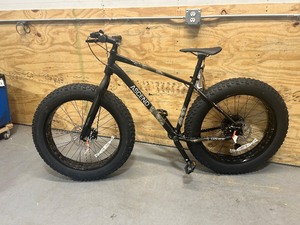 lot 185 image: ASCEND MOHER Fat Bike