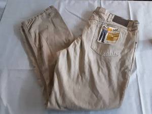 New With Tags Mens Lee Rider Fleece Lined Khaki Pants 40x32