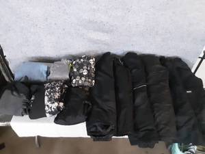 Youth Size LXL Snow Pants (6) and (6) Jackets