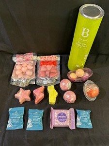 Assortment of BathBomb Fizzies