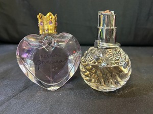 Two Bottles of Womens Perfume (Vera Wang, Eclat De Fleurs)