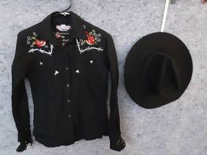 Brooks and Dunn Womens Western Shirt and Hat