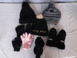 Womens Slouch Beanies and Gloves (BabyPhat)
