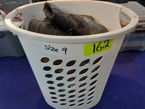 Size 9 Womens Boots (Mukluks, Uggs) with Plastic Laundry Basket