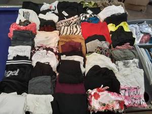 Womens Clothing (Some New with tags)
