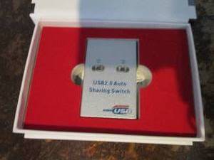 USB 2.0 Sharing Switch in original box