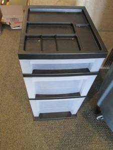 3-Drawer plastic organizer with top side compartmentalized tray