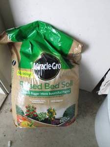 Miracle Gro raised bed potting soil (Mostly full 1.5 cu.ft. bag)