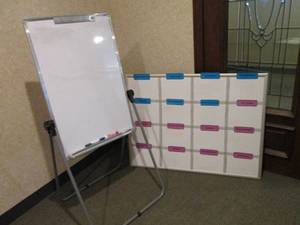 Easel style Dual sided dry erase presentation board plus 34 whiteboard
