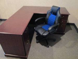 Nice L-Shape wood 5-drawer desk, executive padded rolling office chair and protective floor mat