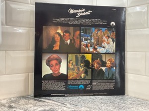 lot 165 image: Mommie Dearest- Laser Disc