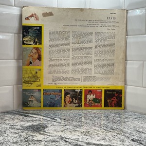 lot 182 image: Elvis- Vinyl LP Record Album