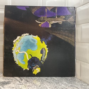 lot 260 image: YES FRAGILE- Vinyl LP Record Album