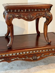 lot 14 image: Elegant Accent Table Set