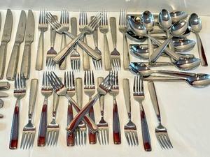 lot 24 image: Set of Waterford Flatware