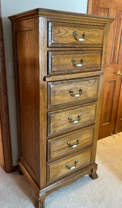 lot 72A image: Lovely Six Drawer Lingerie Wooden Chest