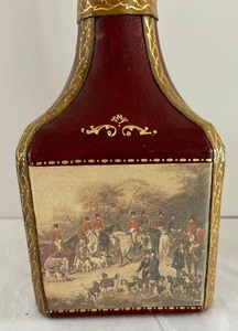 lot 117 image: Vintage Italian Leather Decanter