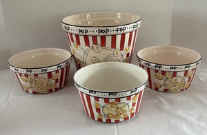lot 120 image: Movie Night Popcorn Bowls by Espana and Kitchen Prep 101