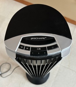 lot 125 image: Bionaire Tower Fan