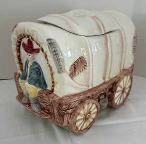 lot 140 image: Covered Wagon Cookie Jar by Earthenware