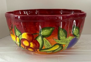 lot 152 image: Three Bright and Beautiful Serving Bowls