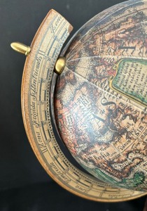 lot 165 image: Petite Vintage Globe