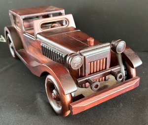 lot 189 image: Classy Wooden Decorative Model Car