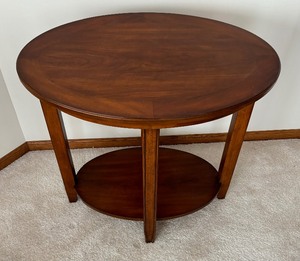 lot 190 image: Wonderful Wooden Accent Table