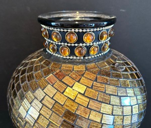 lot 412 image: Mosaic Style Decorative Vase