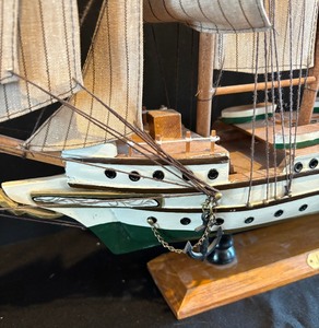 lot 418 image: J.S. Elcano Model Ship