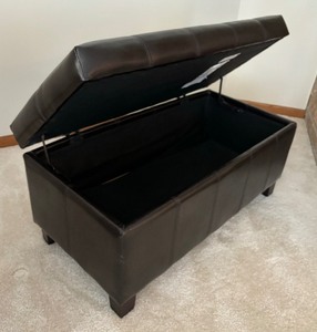 lot 188 image: Hinged Faux Leather Storage Bench