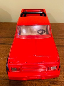 lot 453 image: Vintage 1980s Tonka Pressed Steel Red Pickup Truck and Tonka Custom Dodge Sportsman Maxiwagon Conversion Van