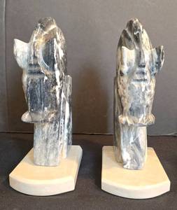 lot 330 image: Pair of Marble Horse Head Bookends