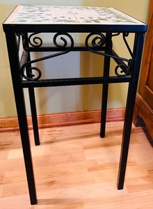 lot 303 image: Vintage Tile Topped Accent Table with Green Ivy