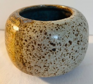 lot 409A image: Vintage Pottery Vases in Earthy Colors