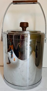lot 343 image: Vintage Ice Buckets