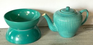 lot 520 image: Two Vintage Anchor Hocking Aqua Blue Bowls and a Coordinating Teapot